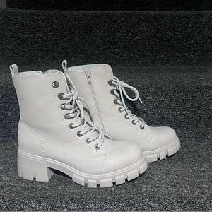 Women's White Lace-Up Ankle Boots